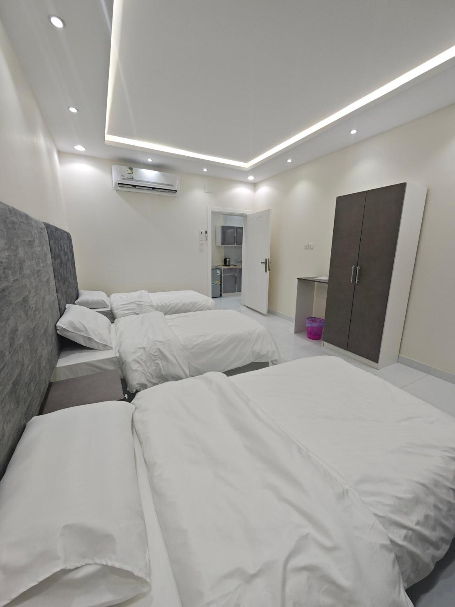 Yaqoot Al Madina Suites Al Awali Eksteriør billede