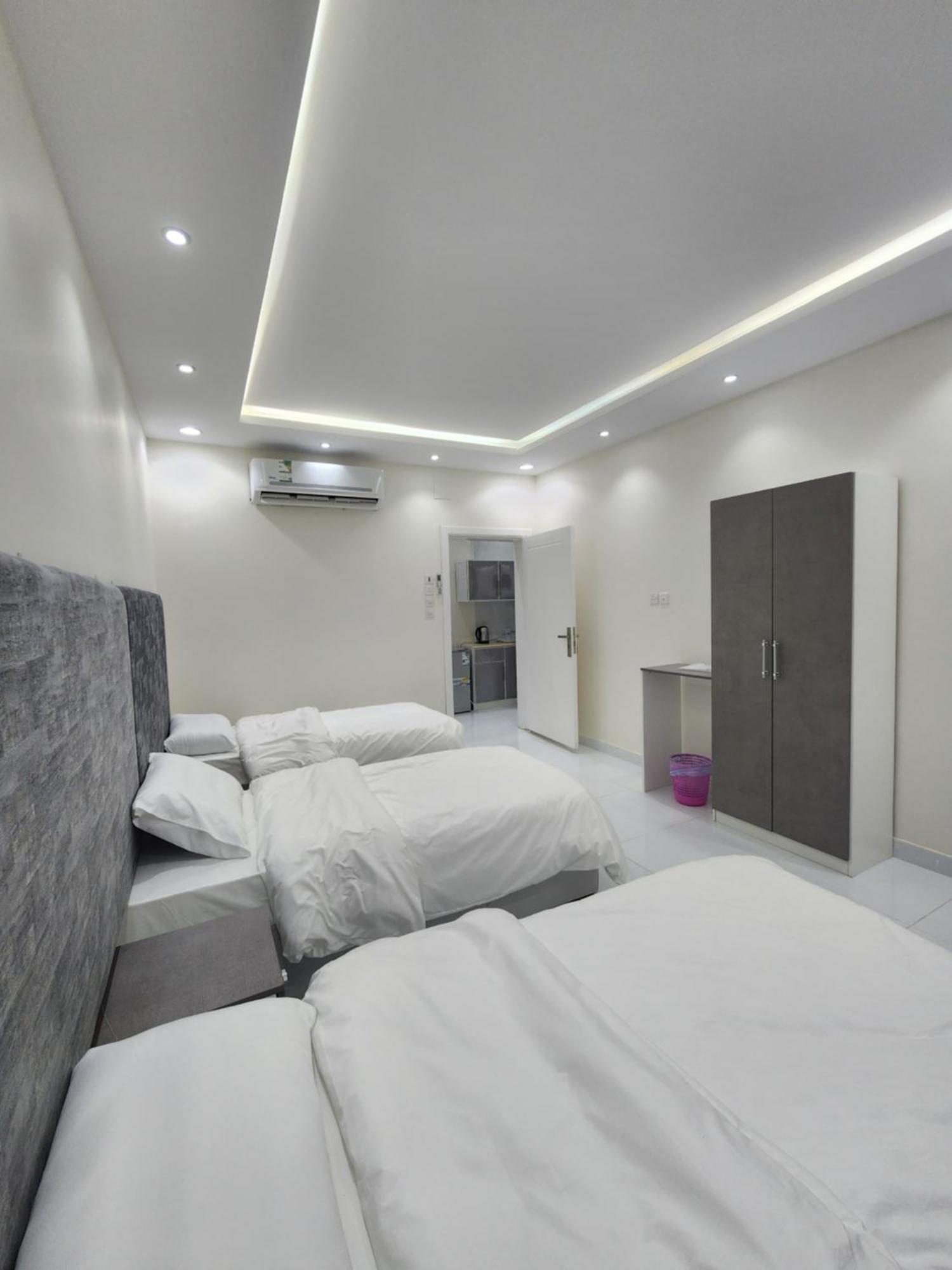 Yaqoot Al Madina Suites Al Awali Eksteriør billede