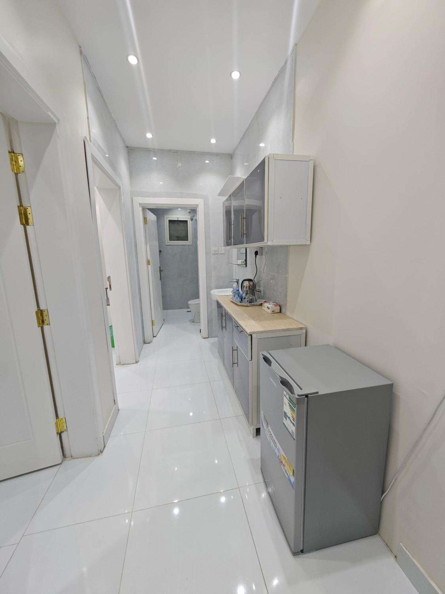 Yaqoot Al Madina Suites Al Awali Eksteriør billede